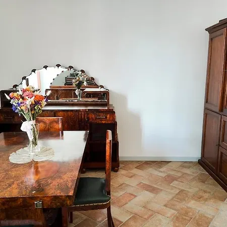 Hostmate - Residence Cardinal Del Monte - Appartamento 7 *