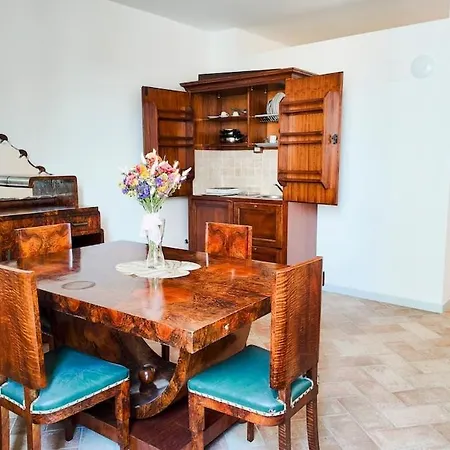 Hostmate - Cardinal Del Monte - 7 グアルド・タディーノ